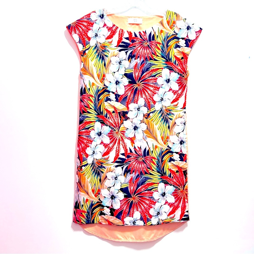 BAYO Sleeveless Summer Floral Dress Hawaiian Style